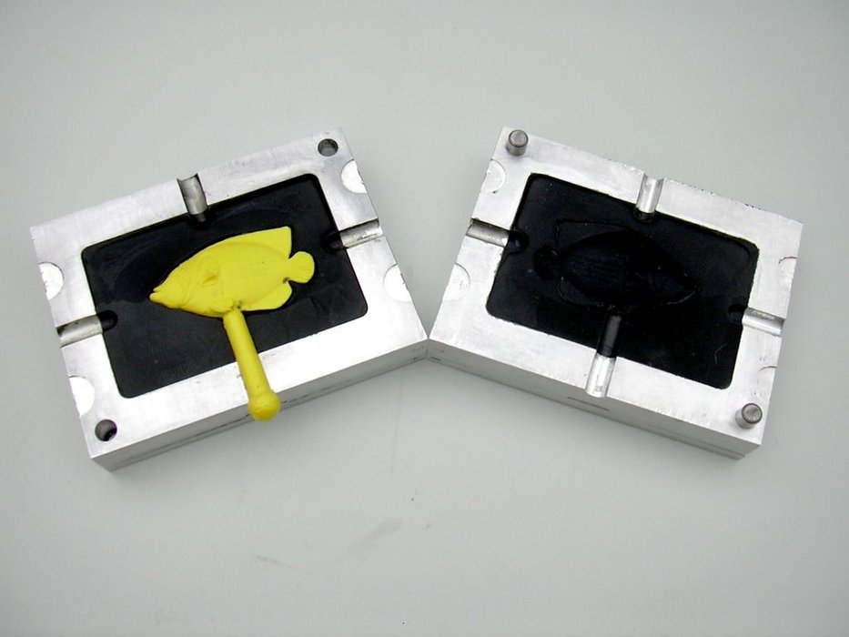 注塑成型_成都铝模具制造厂_钢模具制造_拓成制造